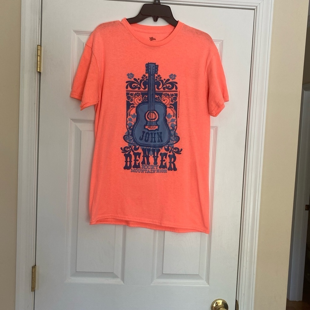 John Denver Rocky Mountain high guitar short sleeve tee